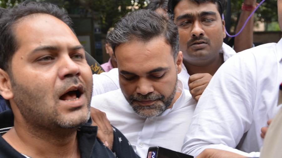 Ex-BSP MP's son who brandished gun at 5-star hotel surrenders Ashish Pandey,Ashish Pandey surrenders,BSP Ashish pandey,Ashish Pandey surrenders at city court,Ashish Pandey at city court,BSP MP,BSP MP Son