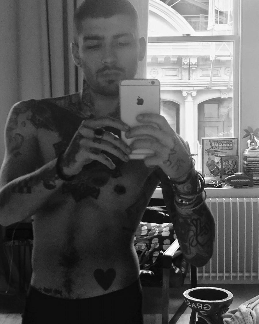 Singer Zayn Malik Sends His Fans In A Tizzy As He Shares A Shirtless Photo On His Instagram 