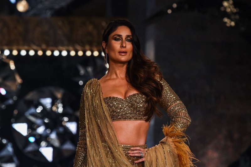 Kareena Kapoor Khan Deepika Padukone,Aishwarya Rai,Priyanka Chopra,Kangana Ranaut,Kareena Kapoor,Celebs on red carpet,hottest Bollywood divas red carpet,hottest Bollywood divas,hottest Bollywood celebs
