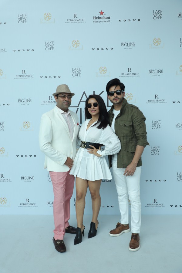 An All White Fashion Brunch By Designer Pria Kataaria Puri At Lake View Cafe Photos Images Gallery