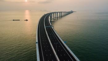World's longest sea-crossing bridge,world's longest sea bridge china,world's longest bridge,bridge,hong kong macau zhuhai bridge,Hong Kong-Zhuhai bridge opens,Hong Kong and Macau