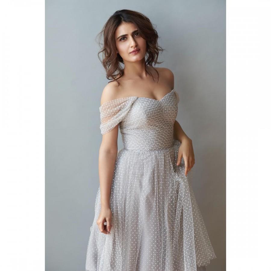 Thugs of Hindostan girl Fatima Sana Shaikh sets the temperature soaring in silver outfit Fatima Sana Shaikh,Fatima Sana Shaikh hot pics,Fatima Sana Shaikh silver outfit,Thugs of Hindostan,Thugs of Hindostan actress