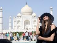 Sushmita Sen visits Taj Mahal