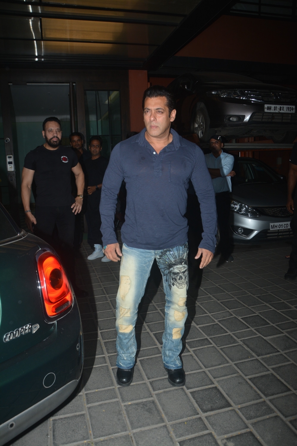 Salman Khan Salman Khan,Sonakshi Sinha,Shilpa Shetty,Aayush Sharma,Aayush Sharma birthday celebration,Aayush Sharma birthday celebration pics,Aayush Sharma birthday celebration images,Aayush Sharma birthday celebration stills,Aayush Sharma birthday celebration pictur