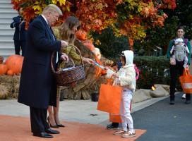 Halloween 2018,Halloween,Halloween celebration,Donald Trump and First Lady Melani,Donald Trump,Lady Melania Trump,Lady Melania