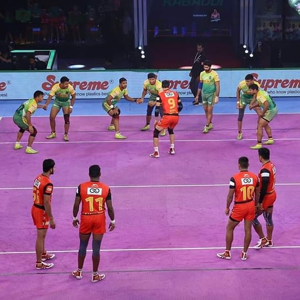 Pro Kabaddi League: Bengaluru Bulls edge Patna Pirates in the last raid of a thriller Pro Kabaddi League,Pro Kabaddi League season 6,PKL,Bengaluru Bulls,Patna Pirates