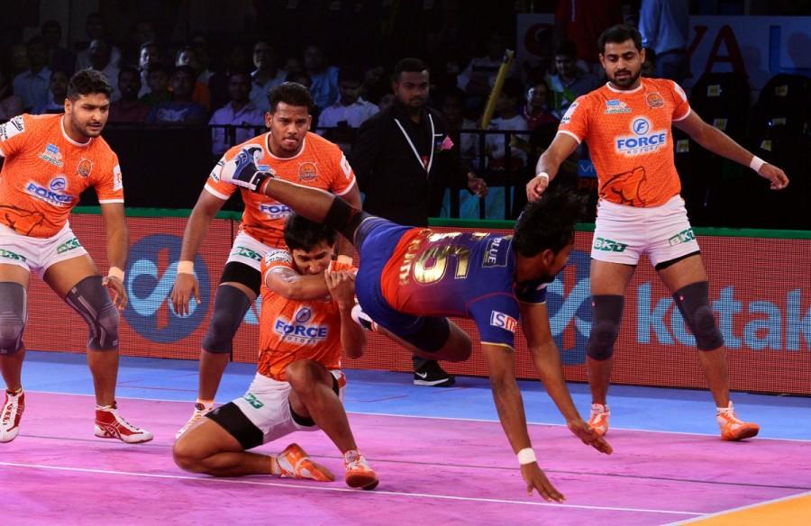 Pro Kabaddi League: Puneri Paltan beat Dabang Delhi 31-26 Puneri Paltan defeated Dabang Delhi,Puneri Paltan beats Dabang Delhi,Puneri Paltan,Dabang Delhi,Pro Kabaddi League,Pro Kabaddi League season 6,Pro Kabaddi League 2018,Pro Kabaddi League pics,Pro Kabaddi League images,Pro Kabaddi League stills