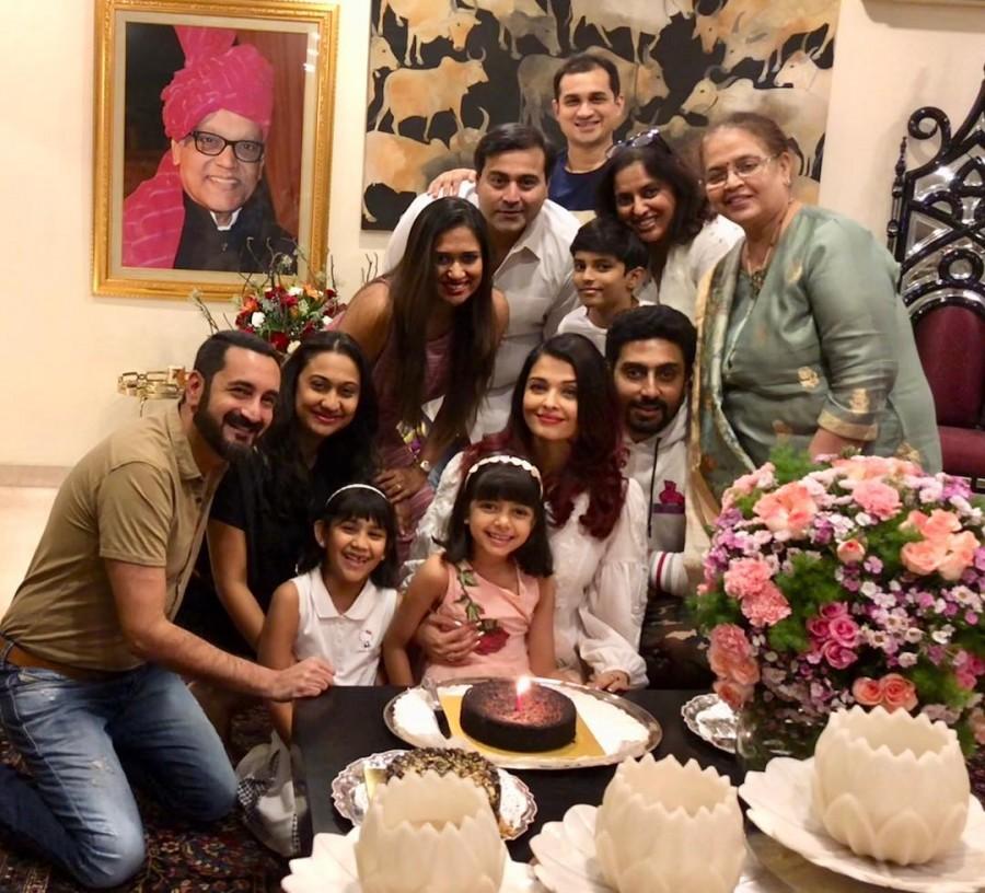Aishwarya Rai celebrates her birthday with Abhishek Bachchan and Aaradhya Aishwarya Rai,Aishwarya Rai birthday,Aishwarya Rai birthday celebration,Aishwarya Rai birthday celebration pics,Aishwarya Rai birthday celebration images,Abhishek Bachchan,Aaradhya,Aaradhya bachchan