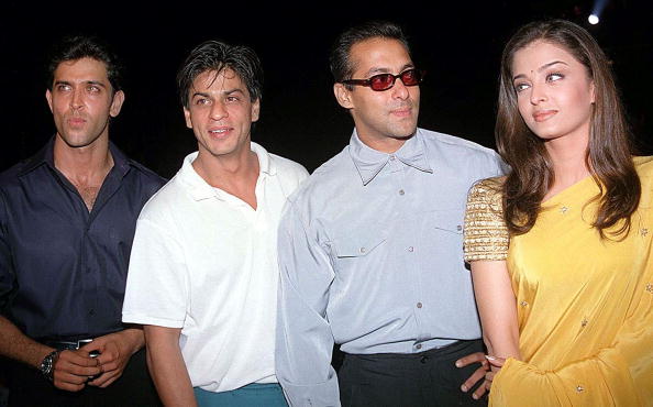 Shahrukh Khan with Hrithik Roshan, Salman Khan and Aishwarya Rai Happy birthday Shahrukh Khan,Happy birthday SRK,Shahrukh Khan birthday,SRK birthday,Shahrukh Khan rare pics,Shahrukh Khan rare images,Shahrukh Khan rare stills,Shahrukh Khan rare pictures,Shahrukh Khan rare photos,SRK rare pictures