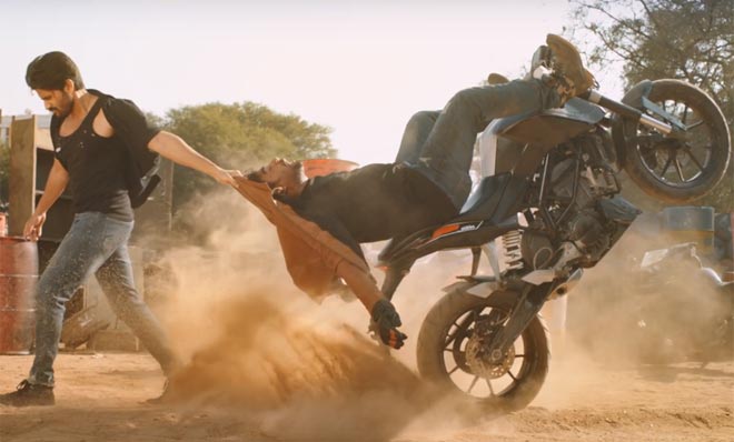 Savyasachi movie stills Naga Chaitanya,Madhavan,Nidhhi Agerwal,Savyasachi movie stills,Savyasachi movie pics,Savyasachi movie images,Savyasachi movie pictures,Savyasachi movie photos