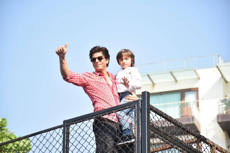 Shah Rukh Khan and AbRam Zero trailer launch,Zero trailer,Shah Rukh Khan,AbRam,AbRam Khan,Shah Rukh Khan and AbRam,Shah Rukh Khan and AbRam Khan,Zero trailer launch pics,Zero trailer launch images,Zero trailer launch stills,Zero trailer launch pictures