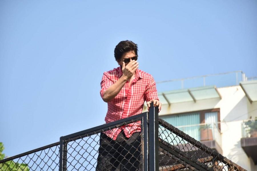Shah Rukh Khan Zero trailer launch,Zero trailer,Shah Rukh Khan,AbRam,AbRam Khan,Shah Rukh Khan and AbRam,Shah Rukh Khan and AbRam Khan,Zero trailer launch pics,Zero trailer launch images,Zero trailer launch stills,Zero trailer launch pictures
