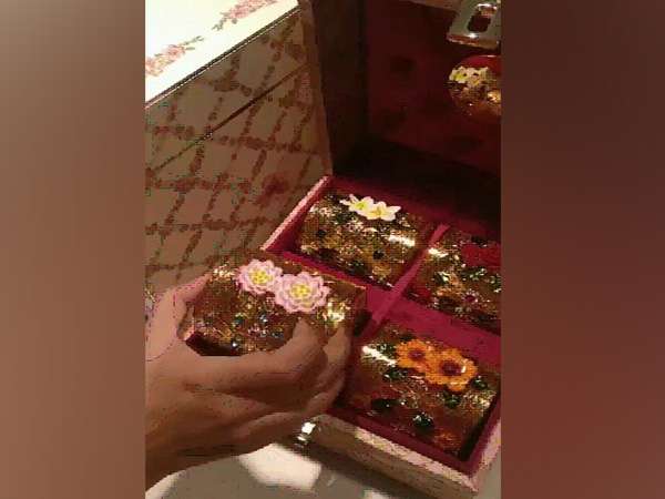 Isha Ambani and Anand Piramal wedding invite is all things royal Anand Piramal,Isha Ambani,Isha Ambani and Anand Piramal wedding card,Isha Ambani and Anand Piramal wedding,Isha Ambani and Anand Piramal marriage,Isha Ambani wedding,Isha Ambani wedding card