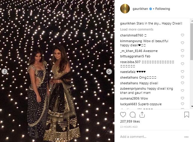 Gauri Khan with Suhana Khan Shah Rukh Khan,Shah Rukh Khan and wife Gauri Khan,Alia Bhatt,Katrina Kaif,Kareena Kapoor,Jacqueline Fernandez,Vidya Balan,Shah Rukh Khan Diwali party,Shah Rukh Khan Diwali party pics,Shah Rukh Khan Diwali party images,Shah Rukh Khan Diwali party stills,Sh