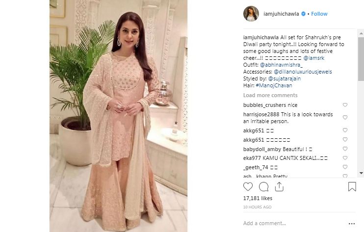 Juhi Shah Rukh Khan,Shah Rukh Khan and wife Gauri Khan,Alia Bhatt,Katrina Kaif,Kareena Kapoor,Jacqueline Fernandez,Vidya Balan,Shah Rukh Khan Diwali party,Shah Rukh Khan Diwali party pics,Shah Rukh Khan Diwali party images,Shah Rukh Khan Diwali party stills,Sh