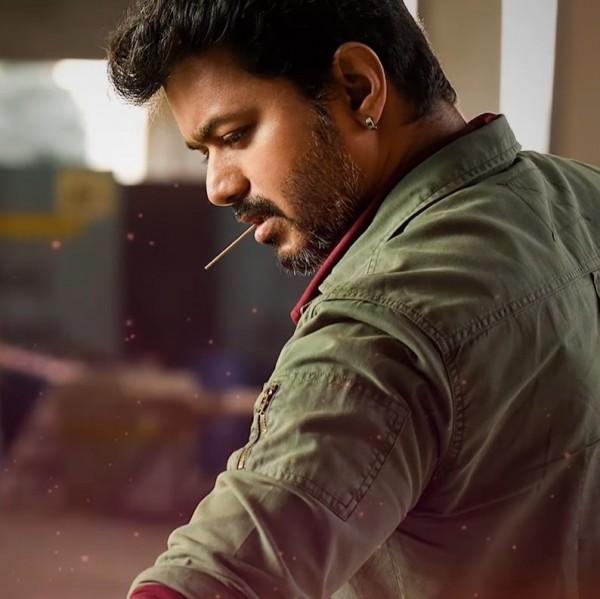 Sarkar movie stills: Vijay, Keerthy Suresh and Varalaxmi Sarathkumar's