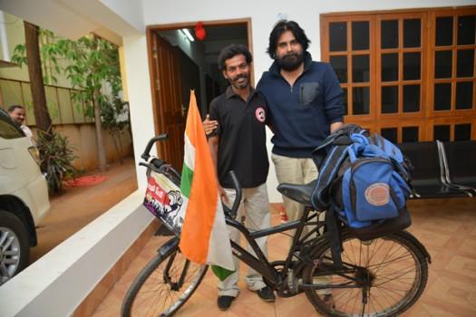 Pawan Kalyan Meets his West Bengal fan Addanki Ravi