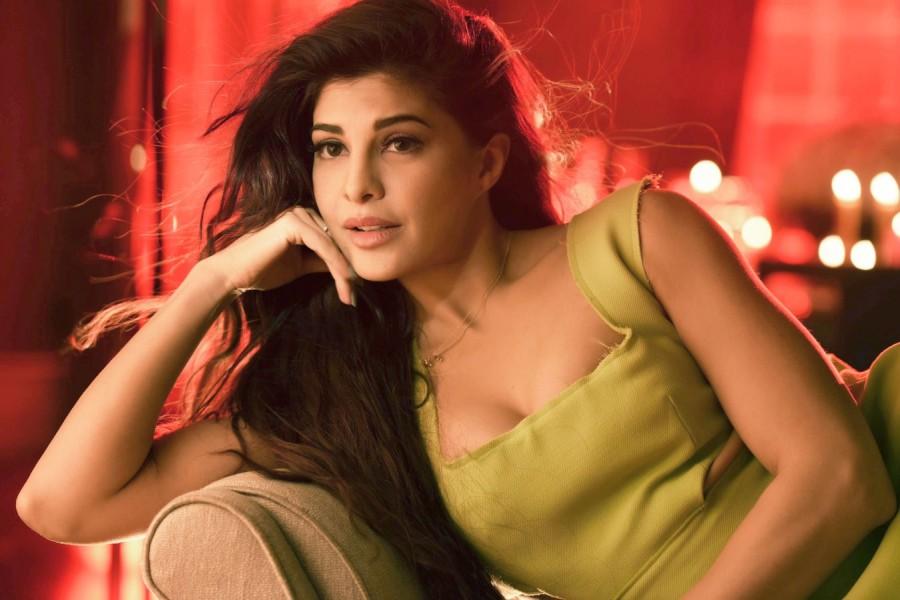 After Pali Hill, Jacqueline Fernandez gets more graffiti arts in Bandra Jacqueline Fernandez,actress Jacqueline Fernandez,Jacqueline Fernandez gets more graffiti,sensational beauty Jacqueline Fernandez,Pali Hill