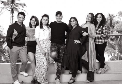 Akshay Kumar's Mission Mangal to star Taapsee Pannu, Vidya Balan, Sonakshi Sinha and others