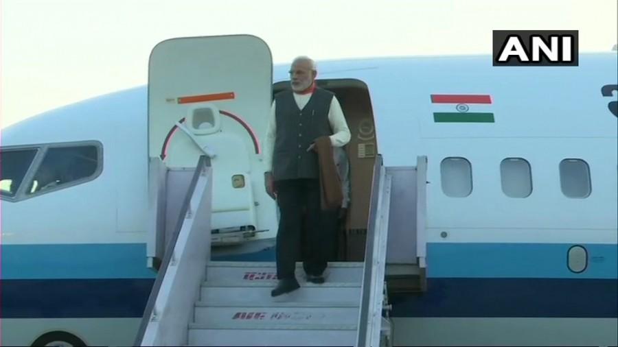 PM Narendra Modi reaches Uttarakhand, to pray at Kedarnath temple Narendra Modi,Narendra Modi at Uttarakhand,Narendra Modi at Kedarnath shrine,Kedarnath temple,Narendra Modi at Kedarnath temple