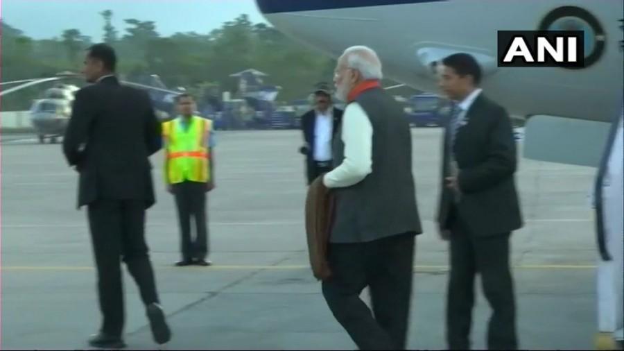 PM Narendra Modi reaches Uttarakhand, to pray at Kedarnath temple Narendra Modi,Narendra Modi at Uttarakhand,Narendra Modi at Kedarnath shrine,Kedarnath temple,Narendra Modi at Kedarnath temple