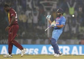 Ind vs WI 2nd T20I,Rohit Sharma,India beats West Indies,India beats West Indies in 2nd T20I,AB Vajpayee Cricket Stadium