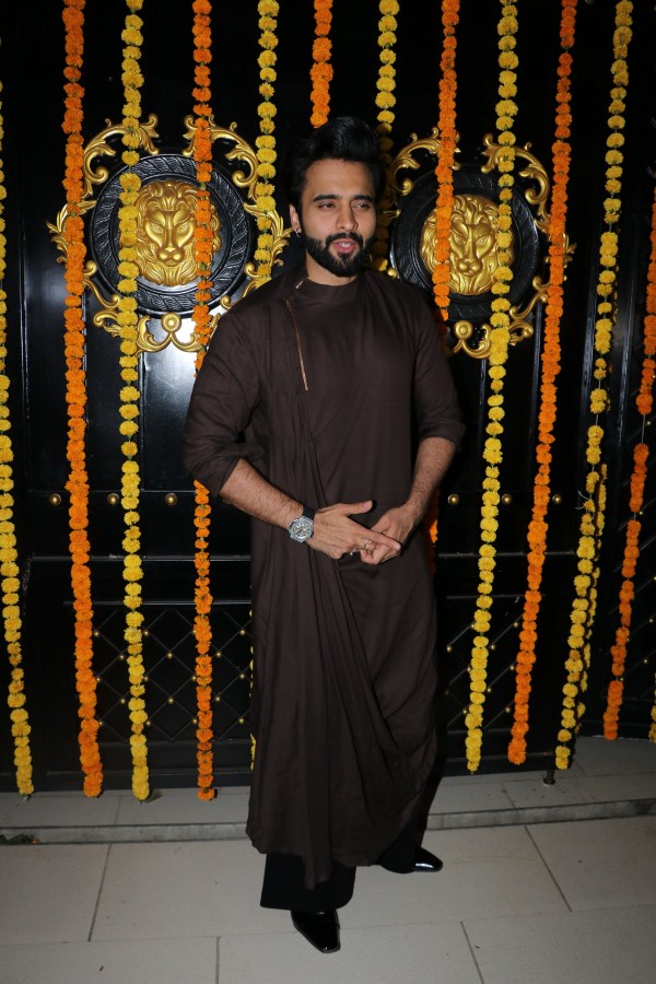 Tusshar Kapoor Shilpa Shetty,Shraddha Kapoor,Mouni Roy,Kriti Sanon,Ekta Kapoor's Diwali bash,Ekta Kapoor Diwali bash,celebs at Ekta Kapoor Diwali bash,Ekta Kapoor Diwali bash pics,Ekta Kapoor Diwali bash images,Ekta Kapoor Diwali bash stills,Ekta Kapoor Diwali bash