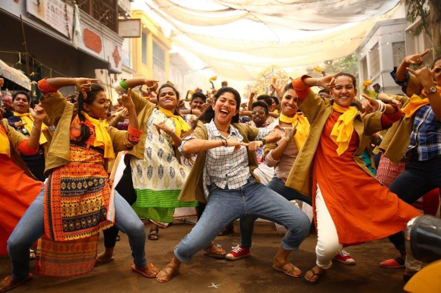 Sai Pallavi stills from Dhanush's Maari 2 Sai Pallavi,Sai Pallavi and Dhanush,Sai Pallavi in Maari 2,Maari 2,Maari 2 stills,Maari 2 pics,Maari 2 images,Maari 2 pictures,Sai Pallavi Maari 2 stills,Sai Pallavi Maari 2 pics,Sai Pallavi Maari 2 images,Sai Pallavi Maari 2 pictures,Sai Pallavi Maari 2