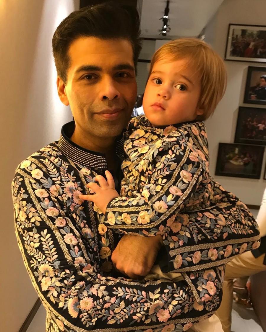 Karan Johar with his son Yash Varun Dhawan,Alia Bhatt,Kiara Advani,Ananya Panday,Karan Johar,Karan Johar Diwali party,Karan Johar Diwali party pics,Karan Johar Diwali party images,Karan Johar Diwali party stills