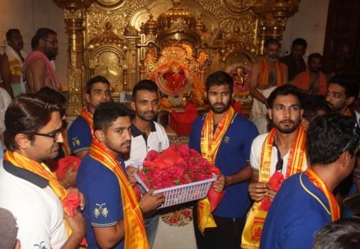 Rajasthan Royals team led by orange cap holder Ajinkya Rahane visited Mumbai's iconic Siddhivinayak Temple