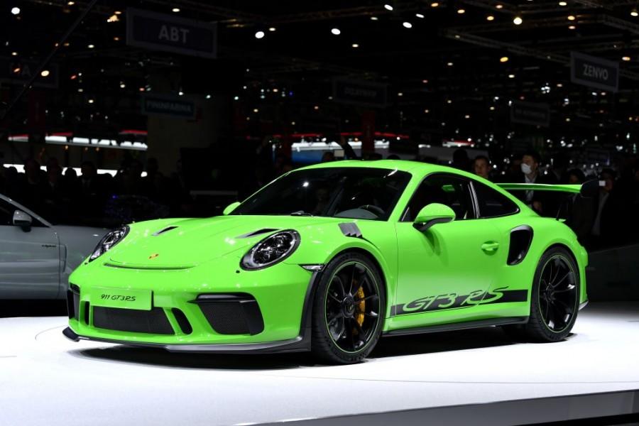 Porsche,Porsche India,Porsche 911,Porsche 911 GT2 RS,porsche 911 gt3,Porsche 911 GT3 RS,Porsche 911 GT2 RS price,Porsche Carrera,Porsche 911 Carrera S