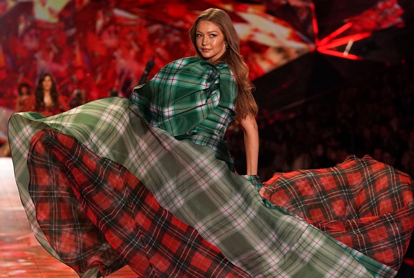 Gigi Hadid walks the runway Gigi and Bella Hadid,Gigi Hadid and Bella Hadid,Gigi Hadid,Bella Hadid,Victorias Secret Fashion Show,celebs at Victorias Secret Fashion Show
