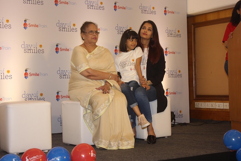 Day Of Smiles Aishwarya Rai Bachchan,Aishwarya rai,Aishwarya rai Bachchan photos,krishnaraj rai,Brindya Rai,Smile Foundation,Day Of Smiles,Aaradhya bachchan