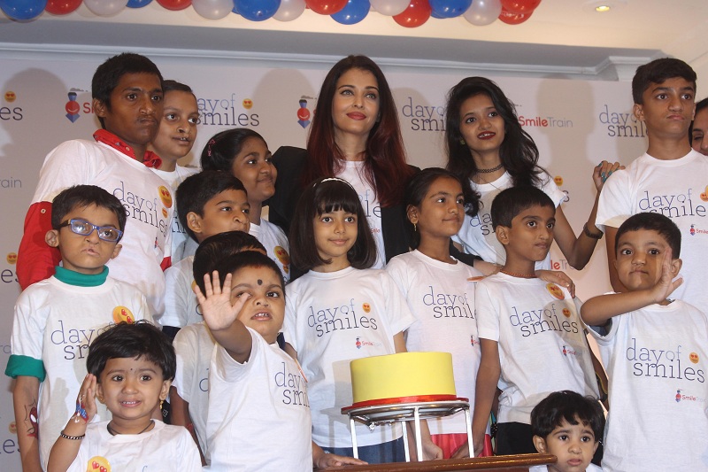 Day Of Smiles Aishwarya Rai Bachchan,Aishwarya rai,Aishwarya rai Bachchan photos,krishnaraj rai,Brindya Rai,Smile Foundation,Day Of Smiles,Aaradhya bachchan