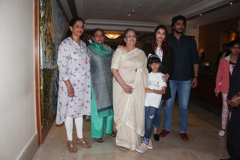 Day Of Smiles Aishwarya Rai Bachchan,Aishwarya rai,Aishwarya rai Bachchan photos,krishnaraj rai,Brindya Rai,Smile Foundation,Day Of Smiles,Aaradhya bachchan