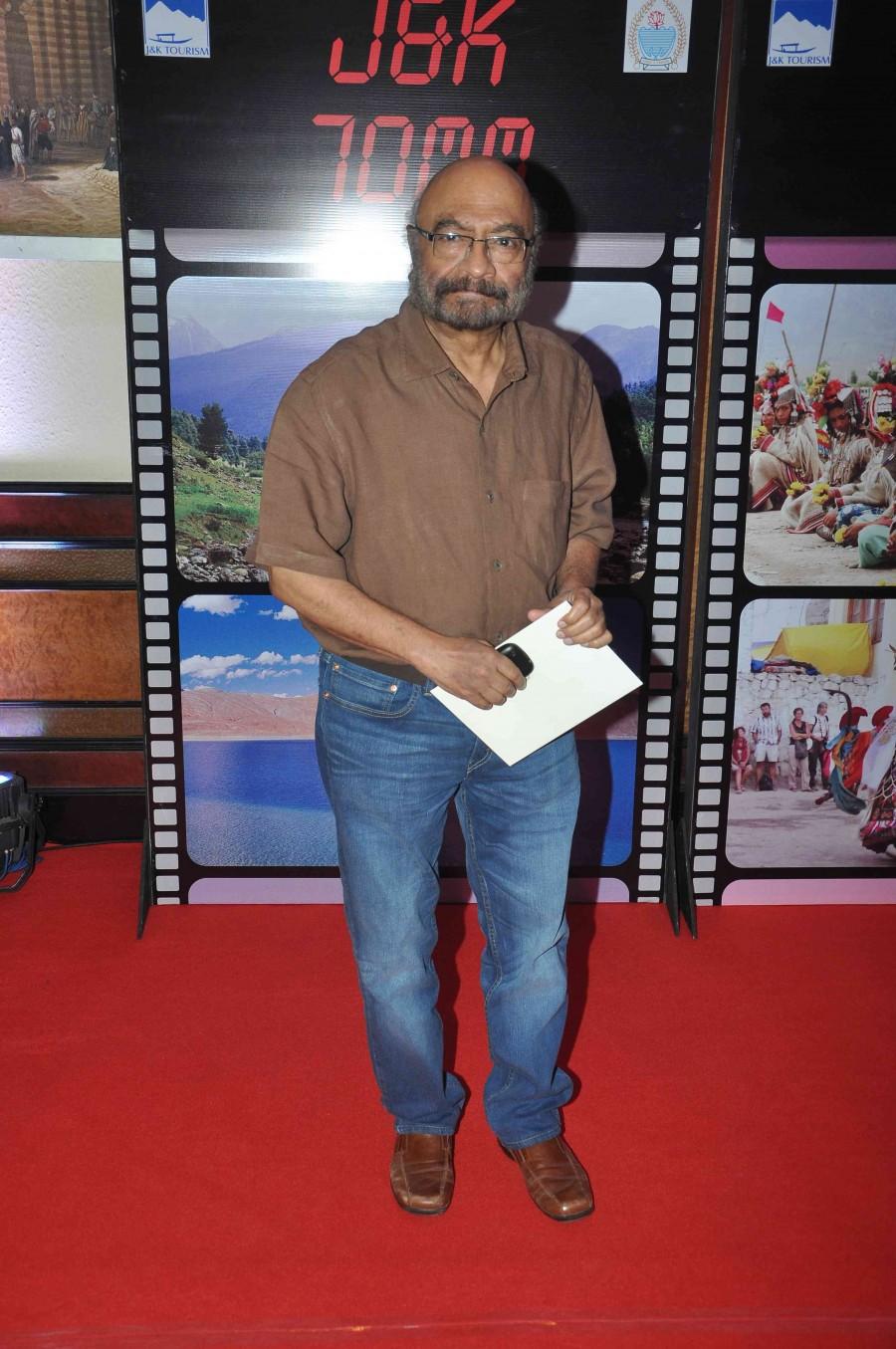 Celeb attends J&K 70mm J&K 70mm,J&K 70mm event photos,Anupam Kher,Rishi Kapoor,boney kapoor,bollywood celebs