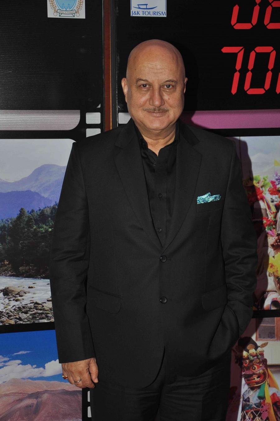 Anupam Kher attends J&K 70mm J&K 70mm,J&K 70mm event photos,Anupam Kher,Rishi Kapoor,boney kapoor,bollywood celebs