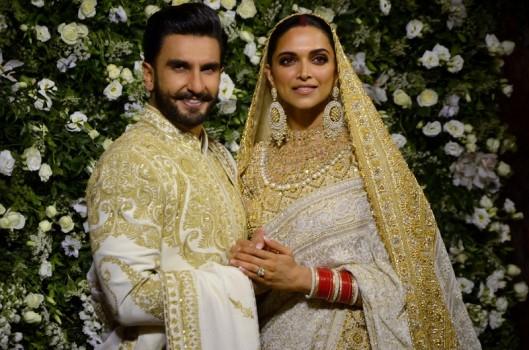 DeepVeer At Their Mumbai Reception