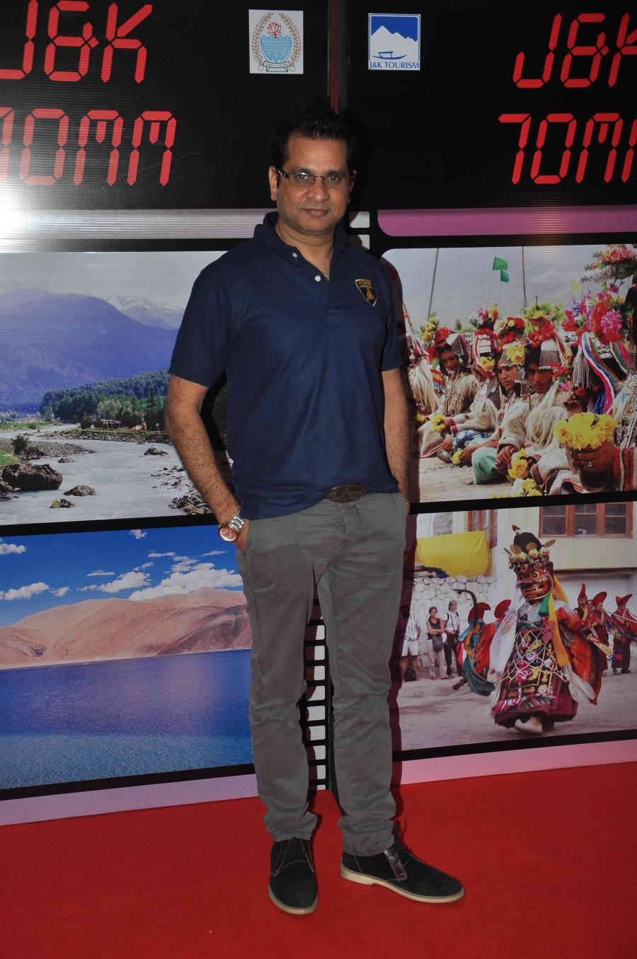 Celeb attends J&K 70mm J&K 70mm,J&K 70mm event photos,Anupam Kher,Rishi Kapoor,boney kapoor,bollywood celebs