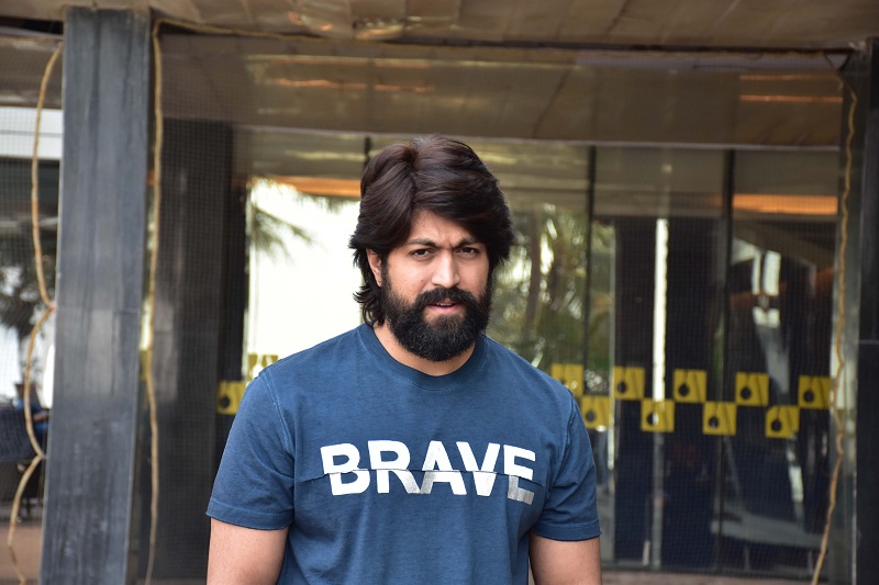 Rocking Star Yash In Mumbai Yash,Superstar Yash,rocking star yash,kgf,kgf trailer,KGF release date,KGF hindi version release,kgf movie,kgf teaser