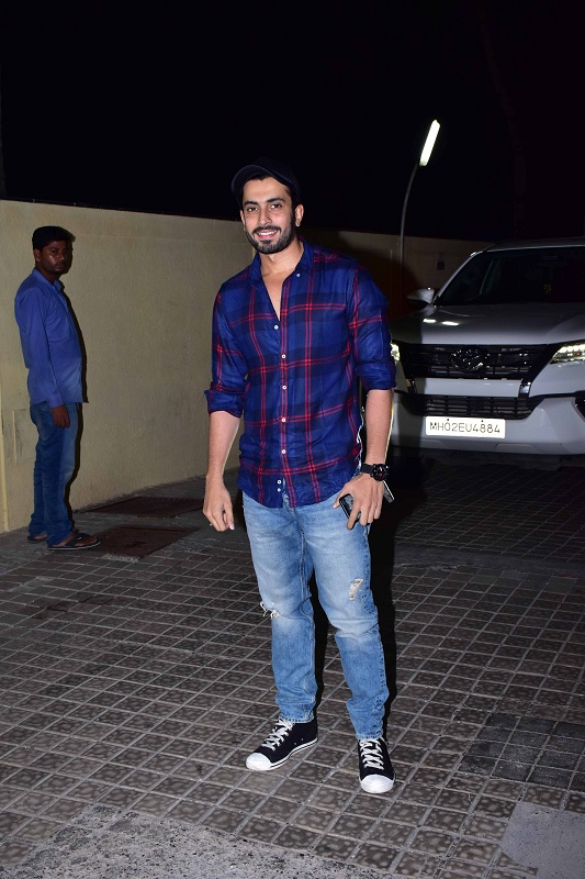 Kedarnath Screening Sushant Singh Rajput,sushant singh rajput kedarnath,Kedarnath,Kedarnath trailer,kedarnath first look,kedarnath sara ali khan,Sara ali khan,sara ali khan debut,Sara Ali Khan kedarnath