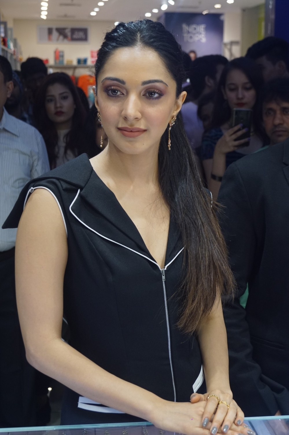 Kiara Advani At BlueStone Jewelry InOrbit Mall,Bollywood,Kiara Advani,Kiara Advani Bollywood,Mumbai,BlueStone,Bluestone,BlueStone Jewelry