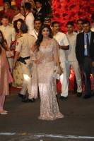 Isha ambani wedding,isha ambani,Isha Ambani Anand Parimal wedding,isha ambani Anand Piramal,Anand Piramal,Anand Piramal isha ambani,Bollywood,Shah Rukh Khan,Hrithik Roshan