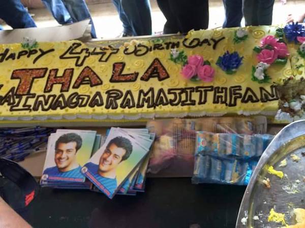 Vidharth joins Thala Birthday Celebrations in Chennai Vidharth joins Thala Birthday Celebrations in Chennai,Vidharth joins Thala Birthday Celebrations,Vidharth,actor Vidharth,Vidharth celebrates ajith birthday,ajith birthday celebration,ajith birthday,ajith birthday 2015,ajith birthday celebration pics,ajith