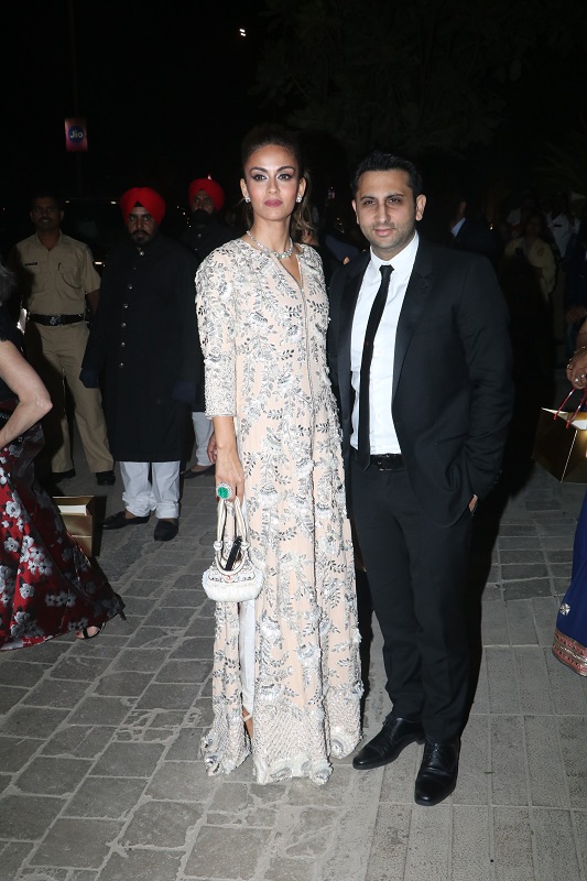 Anand Piramal's Post Wedding Party Anand Piramal,Anand Piramal isha ambani,isha ambani wedding,isha ambani,Isha Ambani Anand Parimal wedding,Gautam Singhania,Adar Poonawala,Anil Ambani,sunil gavaskar