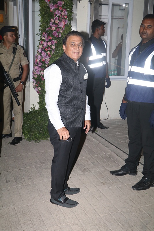 Anand Piramal's Post Wedding Party Anand Piramal,Anand Piramal isha ambani,isha ambani wedding,isha ambani,Isha Ambani Anand Parimal wedding,Gautam Singhania,Adar Poonawala,Anil Ambani,sunil gavaskar