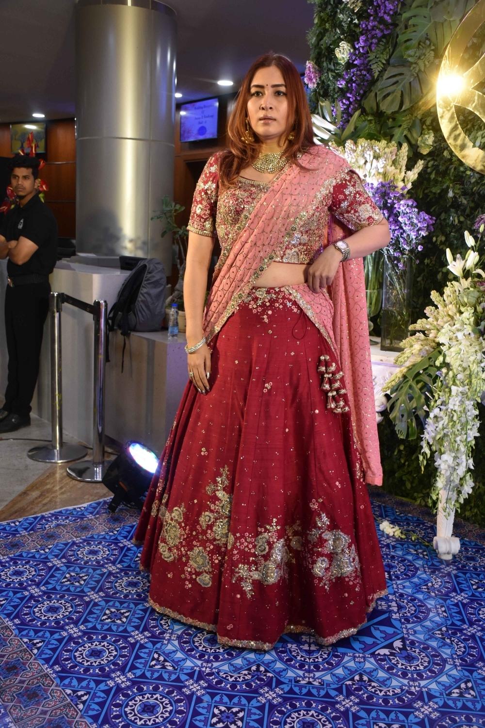 Saina Nehwal,saina nehwal wedding photos,Parupalli Kashyap,Parupalli Kashyap wedding,Hyderabad,nagarjuna akkineni,nagarjuna,Nagarjuna wife Amala,K.Kavitha,saina nehwal badminton
