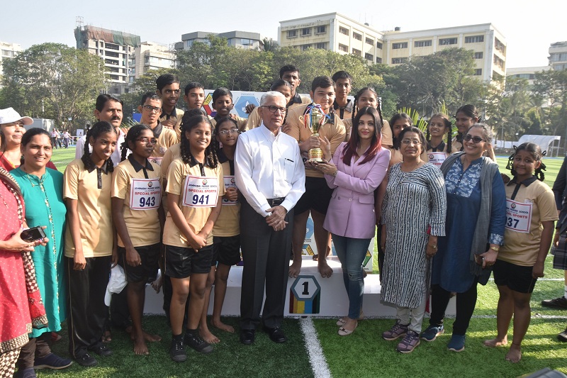 A Day With The Differently-Abled For Aishwarya Rai Bachchan AIshwarya Rai Bachchan,Narsee Monjee Educational Trust,differently abled,Sports Day,disabled children,Children's Charity,Jamna Bai School,Mumbai,Aishwarya rai Bachchan photos
