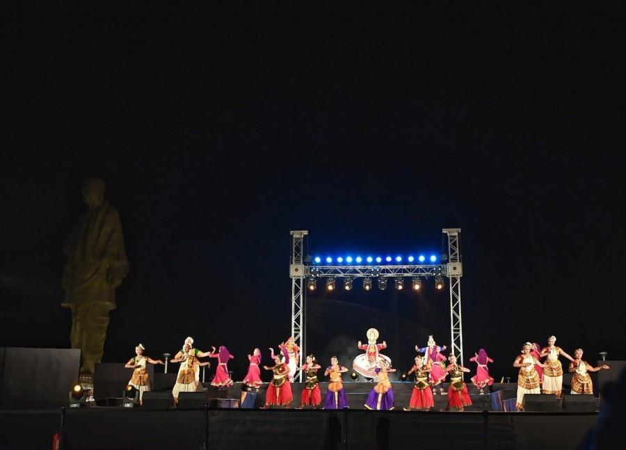 Prime Minister At The Statue Of Unity Prime Minister Narendra Modi,statue of unity,Laser Show,Kewadia,Statue of Unity height,Statue of Unity India,Statue of Unity sculptor Ram V Sutar,Prime Minister Narendra Modi BJP,Sardar Vallabhbhai Patel,Rajnath Singh