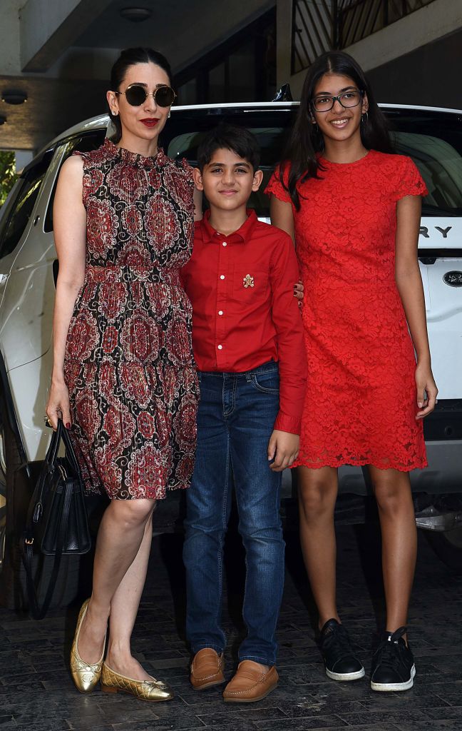 Kapoor Family Christmas Brunch Kunal Kapoor,Saif Ali Khan,saif ali khan daughter,saif ali khan son,saif ali khan kareena kapoor khan,Ranbir Kapoor,karisma kapoor,christmas,Christmas 2018,christmas celebrations
